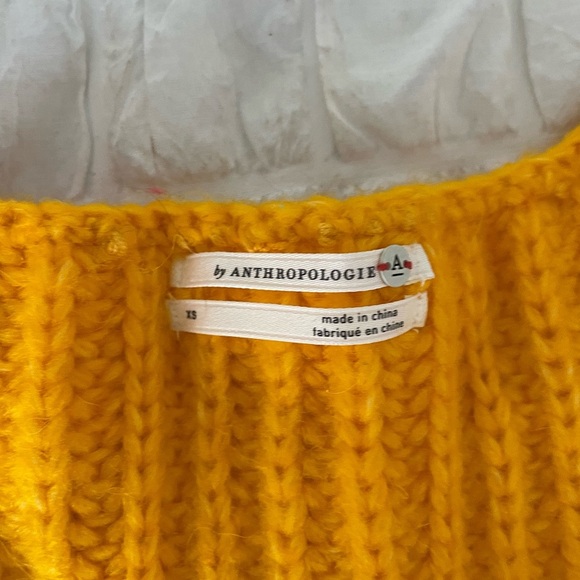 Anthropologie Yellow Gold Ramona V-Neck Cable Knit Sweater - Picture 6 of 12